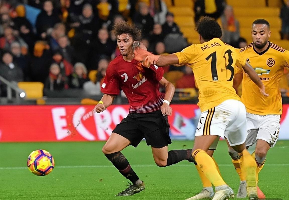 狼队vs曼联：奥纳纳神扑救主，库尼亚闪耀中场失控危机